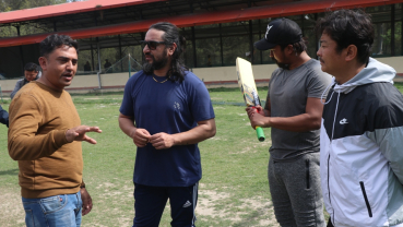 Artists playing cricket to raise fund for stadium