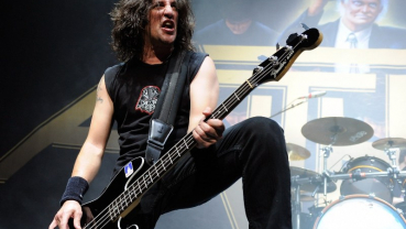 Anthrax’s Frank Bello has started writing his memoir