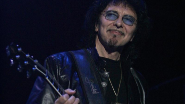 Tony Iommi finds 500 riffs while working on new music