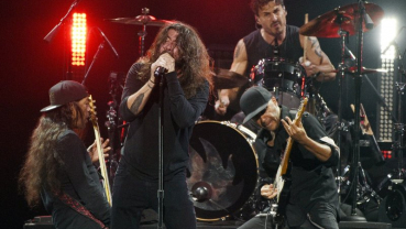 Metallica, Miley Cyrus perform at Chris Cornell tribute