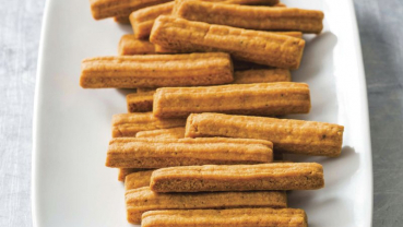 Snack attack: Try crumbly, cheesy, buttery spiced crackers