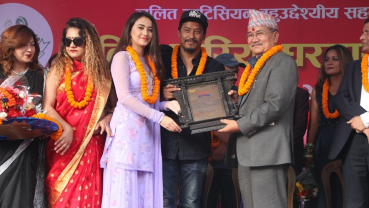 Nischal and Swastima felicitated as ‘Ideal Couple’