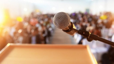 Importance of the public speaking and for leadership