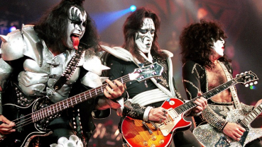 KISS embarks on energetic, electrifying farewell tour