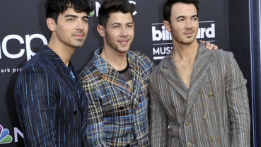 The Jonas Brothers strike deal for memoir called ‘Blood’