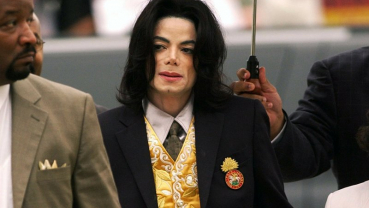 Michael Jackson’s estate and former manager settle lawsuit