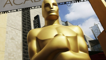 Awkwafina, Tina Fey, Jennifer Lopez to present at Oscars