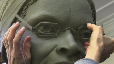 Sculptor crafting first women’s statue for Central Park