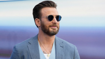Chris Evans named Sexiest Man Alive by People magazine