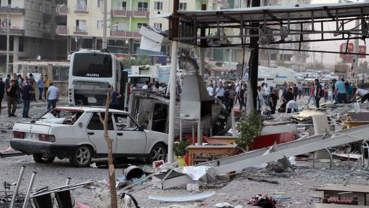 2 killed in Turkey attack on military bomb disposal team