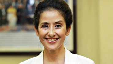 Manisha Koirala being lashed out for speaking in favor of Nepal