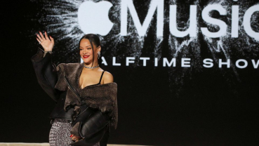 Rihanna plans highly anticipated return to stage with Super Bowl halftime show