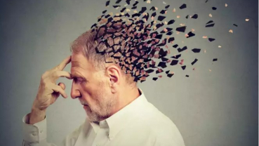 Alzheimer’s disease symptoms: The signs which may indicate the early stages