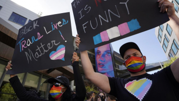 Chapelle special spurs Netflix walkout; ‘Trans lives matter’