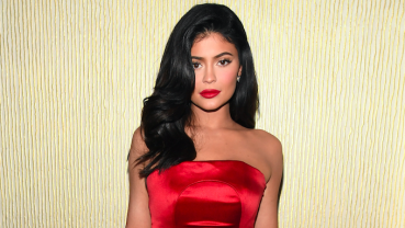 Kylie Jenner hugs daughter, accidentally gets hit in face