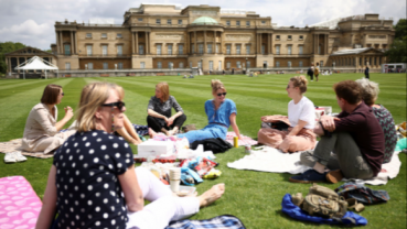 If you go down to the palace today... you can have a picnic