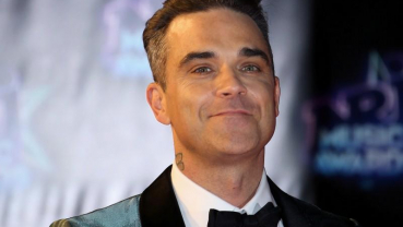 Singer Robbie Williams to release first-ever Christmas album