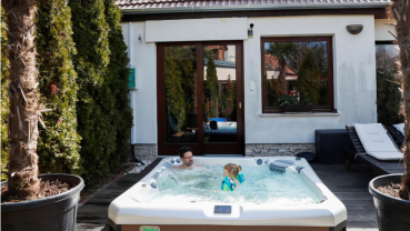 Spas closed? No problem. Hungarian hot tub maker's got you covered
