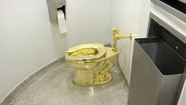 Churchill home: 2nd suspect arrested in golden toilet theft