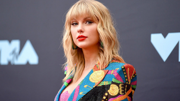 Taylor Swift donates $30,000 to student's UK college fund