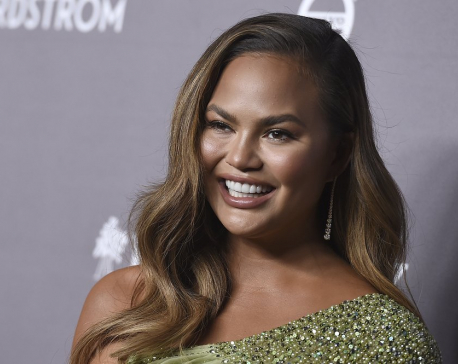 Chrissy Teigen honored at Baby2Baby gala