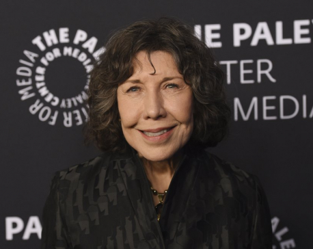 Lily Tomlin is sorry she agreed to end ‘Grace and Frankie’