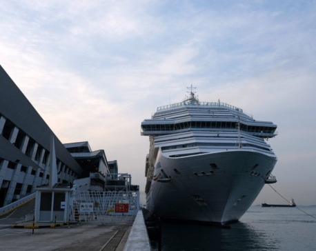 Cruise ship passengers disembark in Singapore