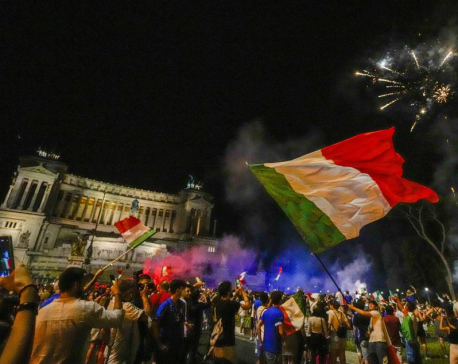 Italy erupts as Europe's soccer champions come home to Rome