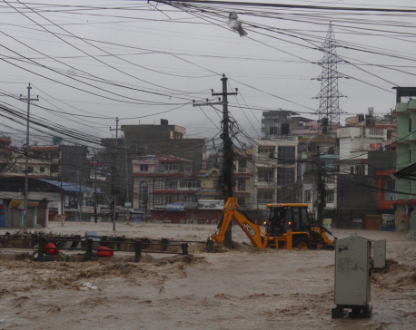 Kalanki area flooded as Balkhu Khola overflows due to continuous rainfall (In Pictures)