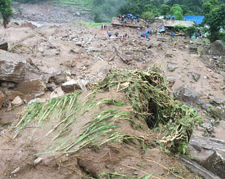 7 houses face risk of landslides, agricultural field of 30 families destroyed