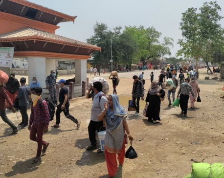 Thousands of Nepali migrant workers from Sudur Pashchim Province return home as India is hit by the worst wave of COVID-19