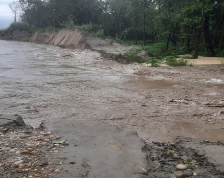 Karnali River enters village creating chaos