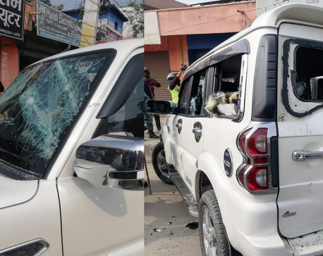 Vehicle carrying mayor, deputy mayor attacked; mayor injured