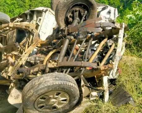 Two die in jeep-trailer collision