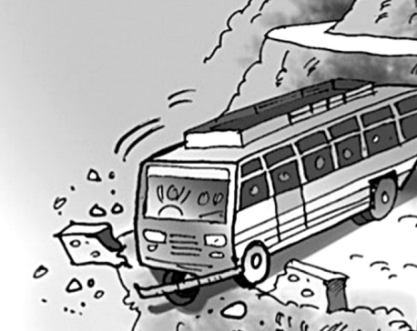Bus going from Kathmandu to Rajasthan meets with accident in Dhading