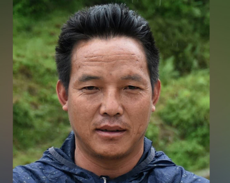 Independent member of Lumbini Province Assembly Pun returns to Maoist Center
