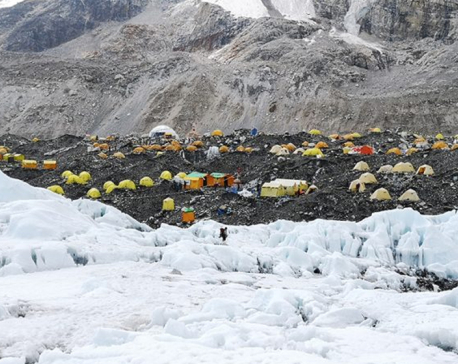 Three Nepali climbers missing at Base Camp of Mt Everest