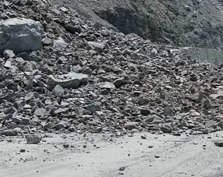 Saljhandi-Dhorpatan road section disrupted
