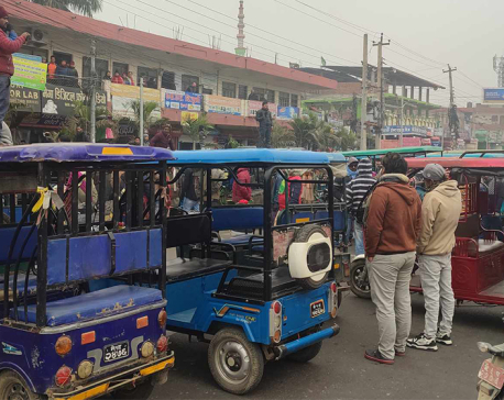 Rickshaw drivers protest as sub-metropolis destroys e-rickshaws (with photos)