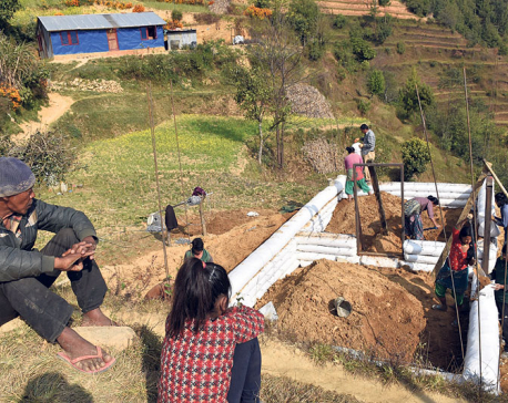 Quake victims yet to recieve house construction grants