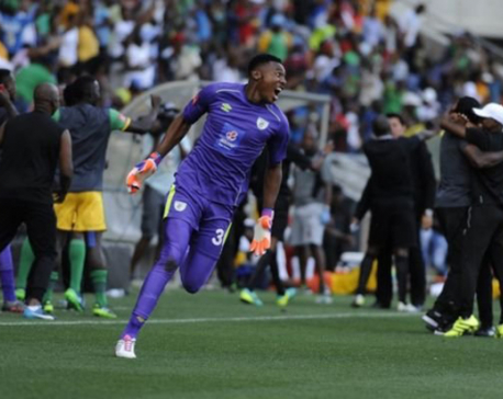 South African goalkeeper stuns football world with 95th minute overhead kick (Video)