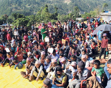 Quake victims in Laharepauwa camp brace for another winter under tents