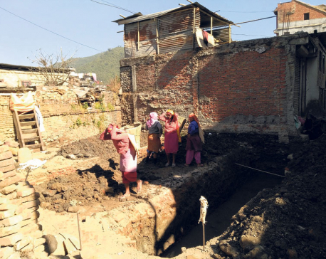 As winter looms Sankhu quake victims start rebuilding without aid