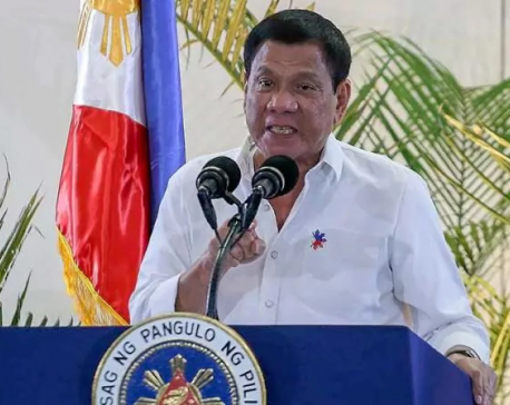 Philippines' President threatens to throw corrupt officials from helicopter