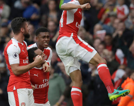 Cazorla comes to Arsenal's rescue with stoppage-time penalty