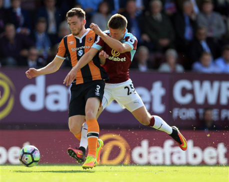 Hull scores late to draw with Burnley 1-1 in EPL