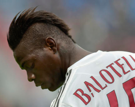 Balotelli trying to relaunch turbulent career with Nice