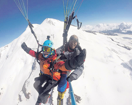 Sunuwar is first to conduct tandem flight from Mt Elbrus