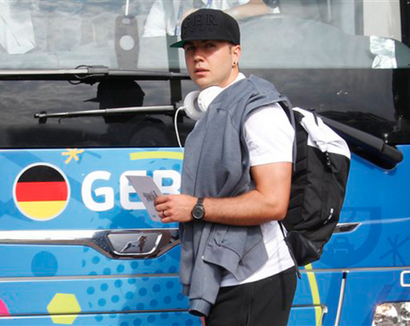 Mario Goetze returns to Dortmund from Bayern