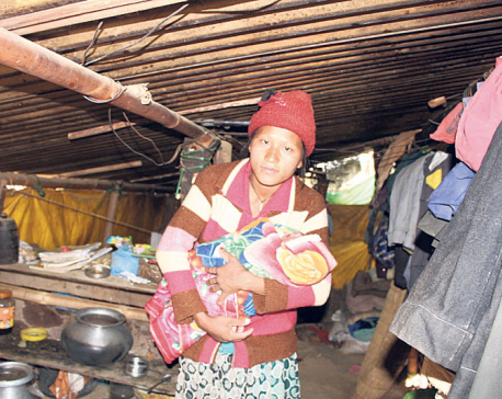 Earthquake victims struggling against cold